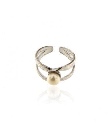 Anello con perla centrale...
